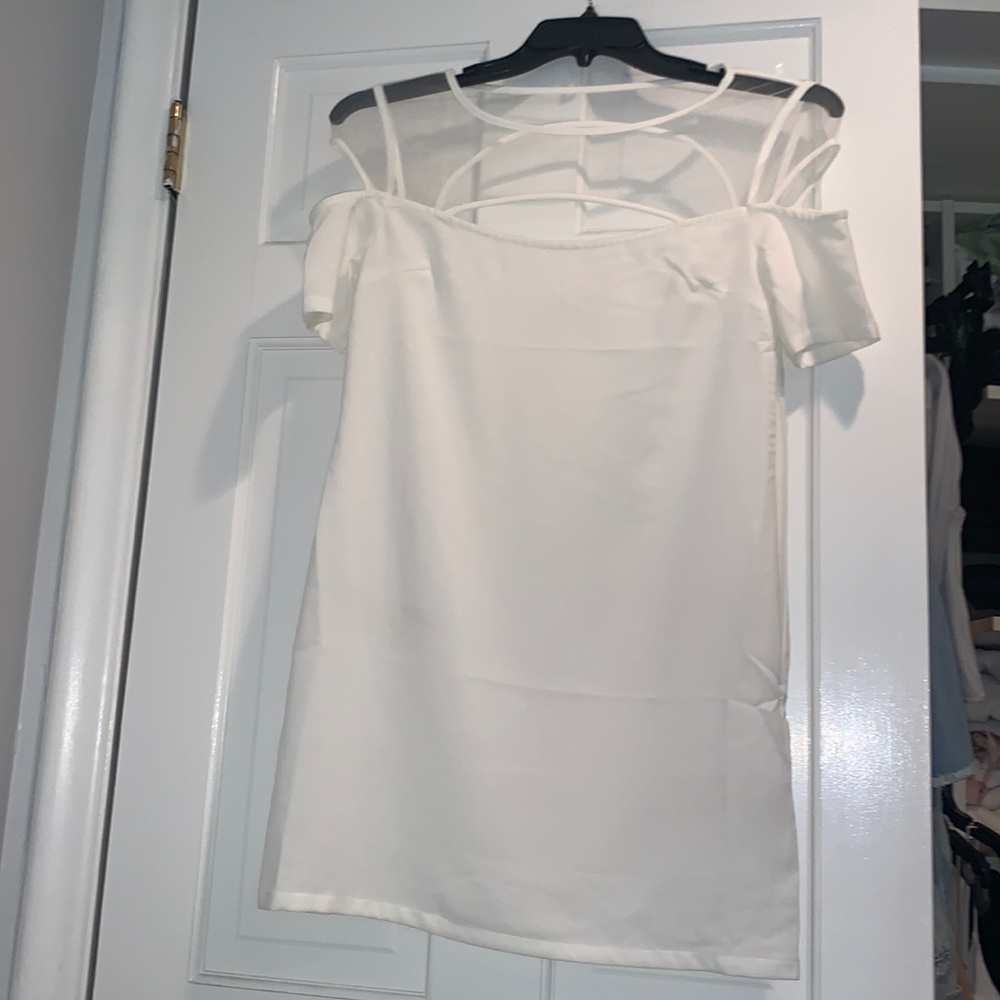 White short sleeve dress